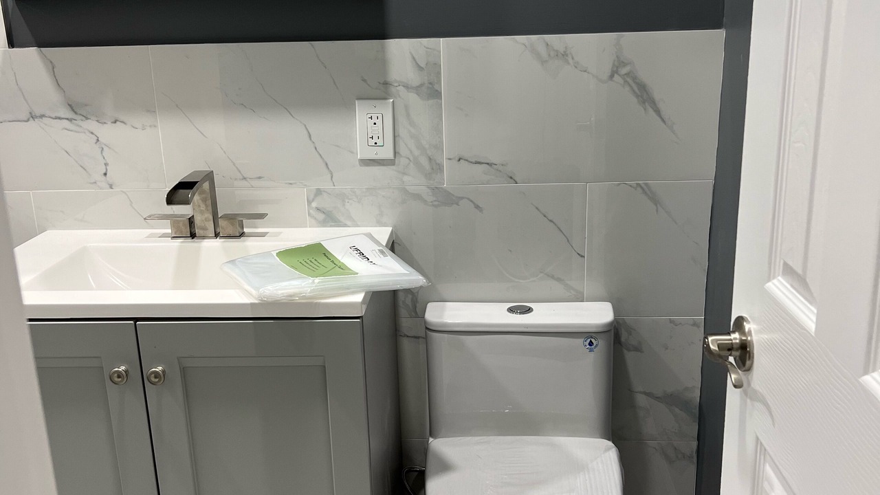 Photo of Bathroom in White Plains