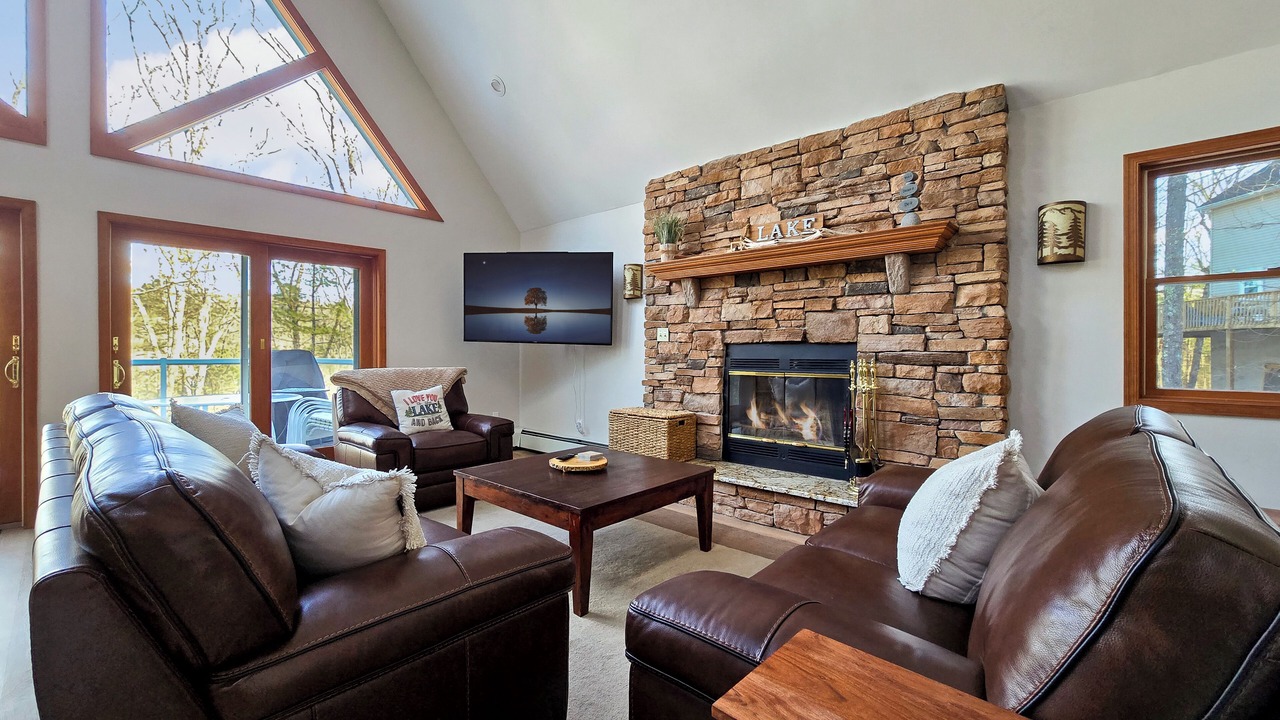 Photo of Livingroom in Lackawaxen