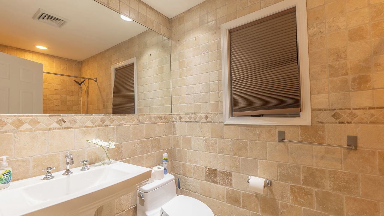Photo of Bathroom in Constable Hook