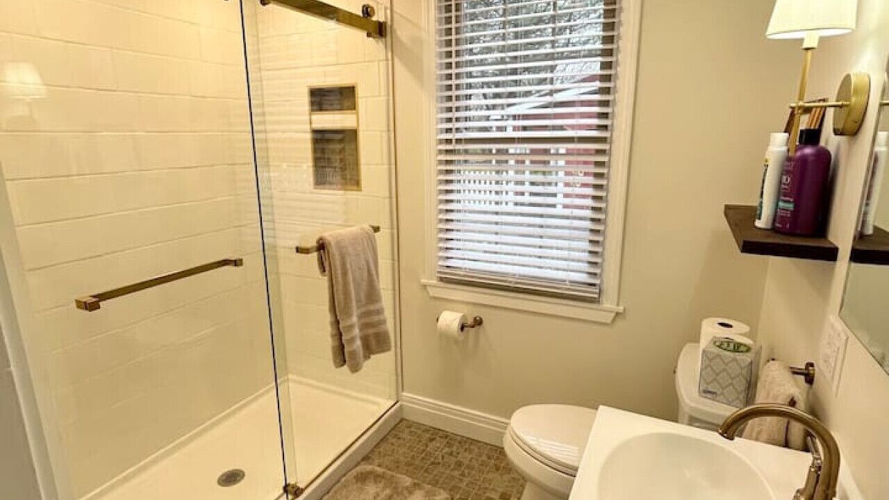 Photo of Bathroom in Huron