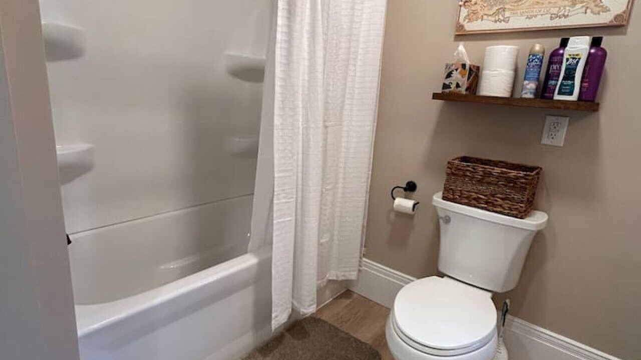 Photo of Bathroom in Huron
