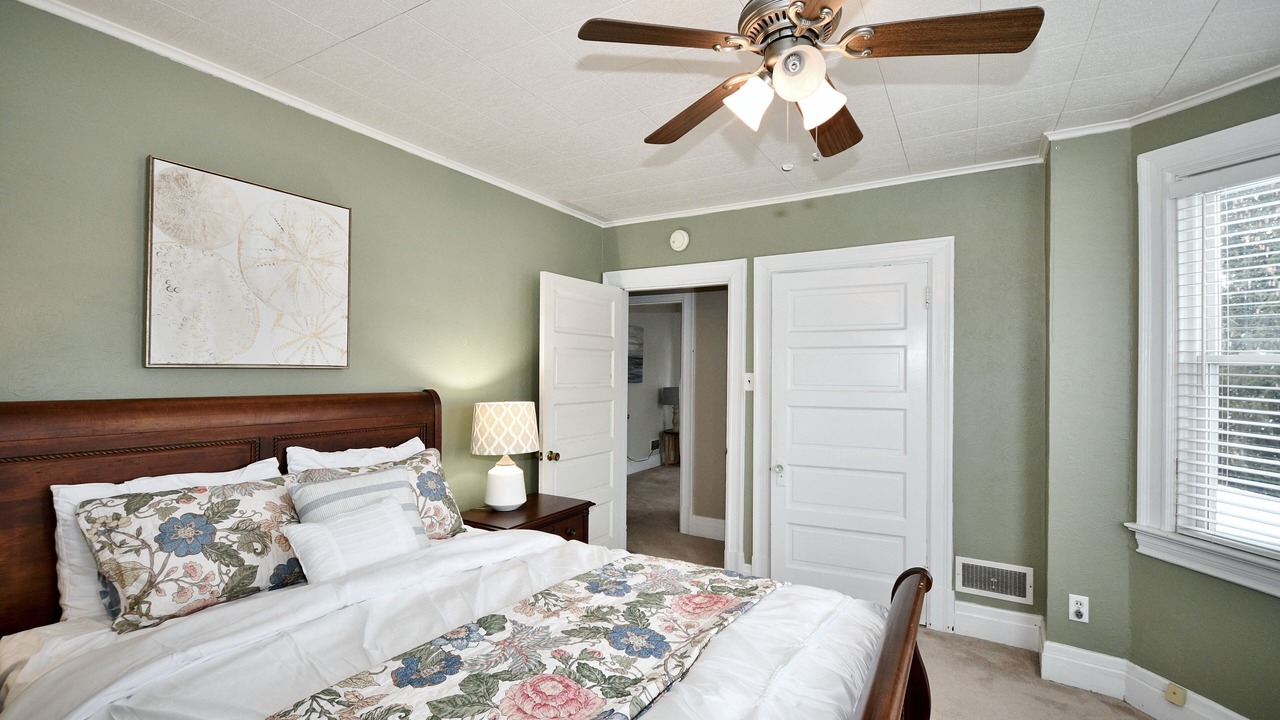 Photo of Bedroom in Bellevue