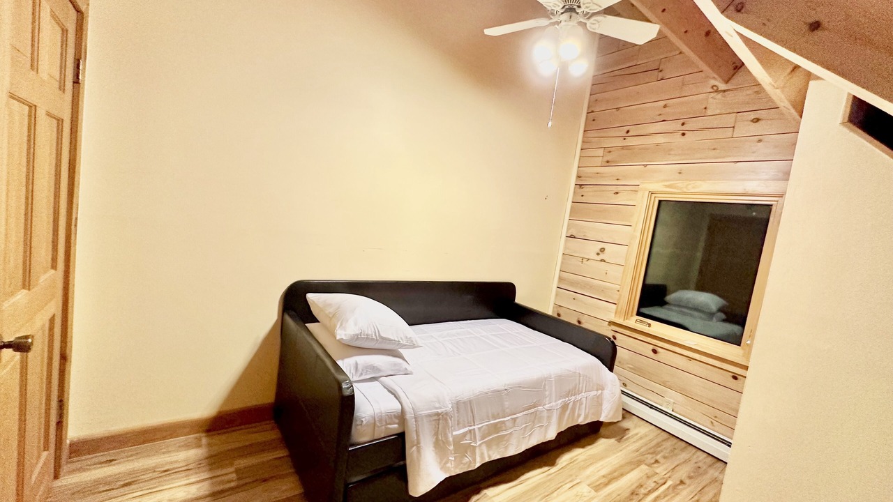 Photo of Bedroom in Corning