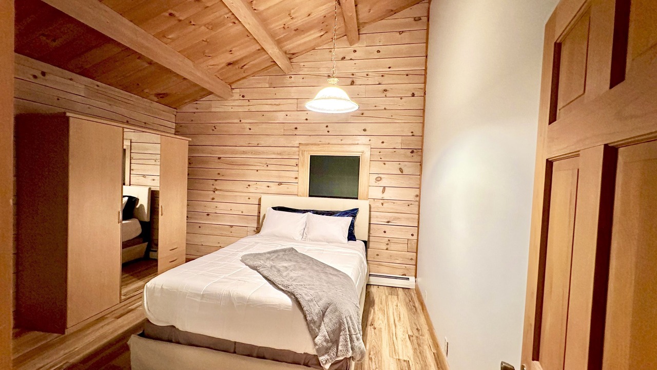 Photo of Bedroom in Corning