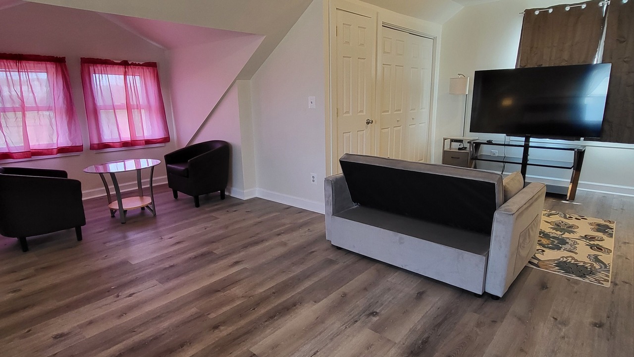 Photo of Livingroom in Palmyra