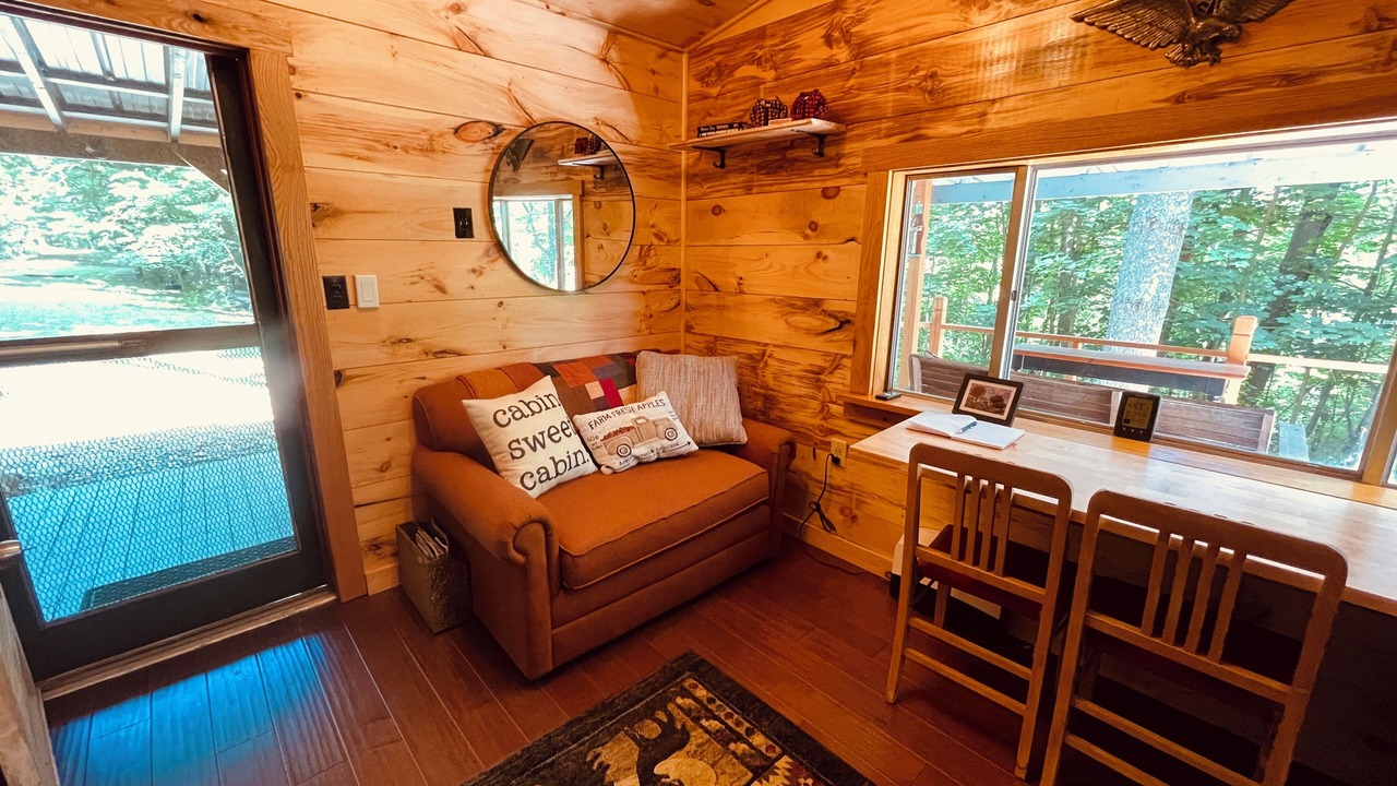 Photo of Livingroom in Sharpsburg