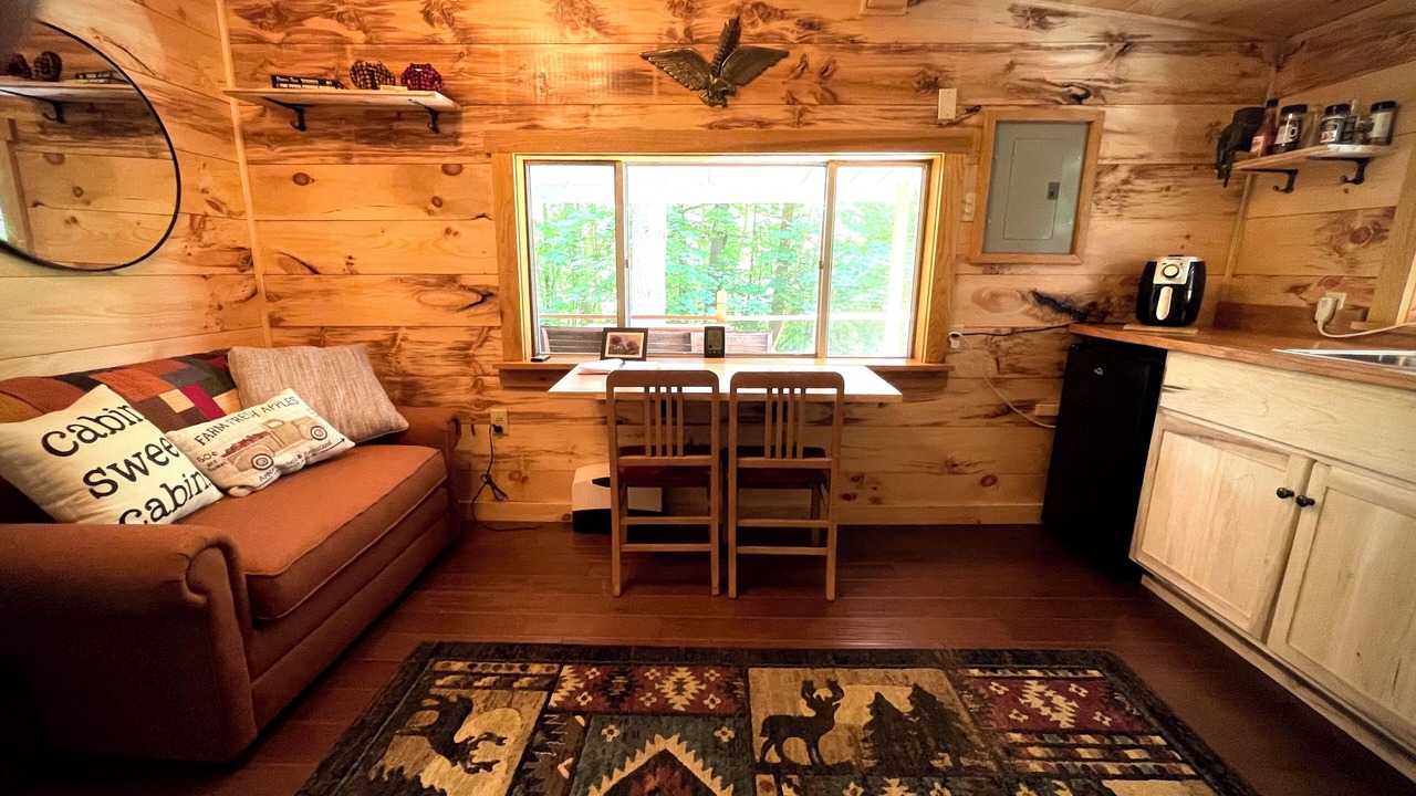Photo of Livingroom in Sharpsburg