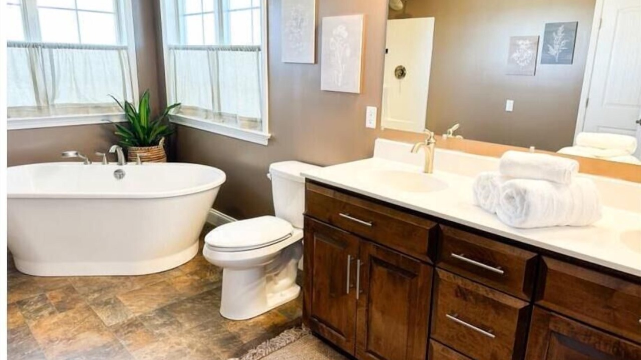 Photo of Bathroom in Palmyra