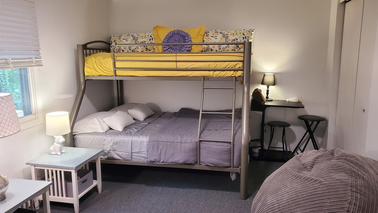 Photo of Bedroom in Girard
