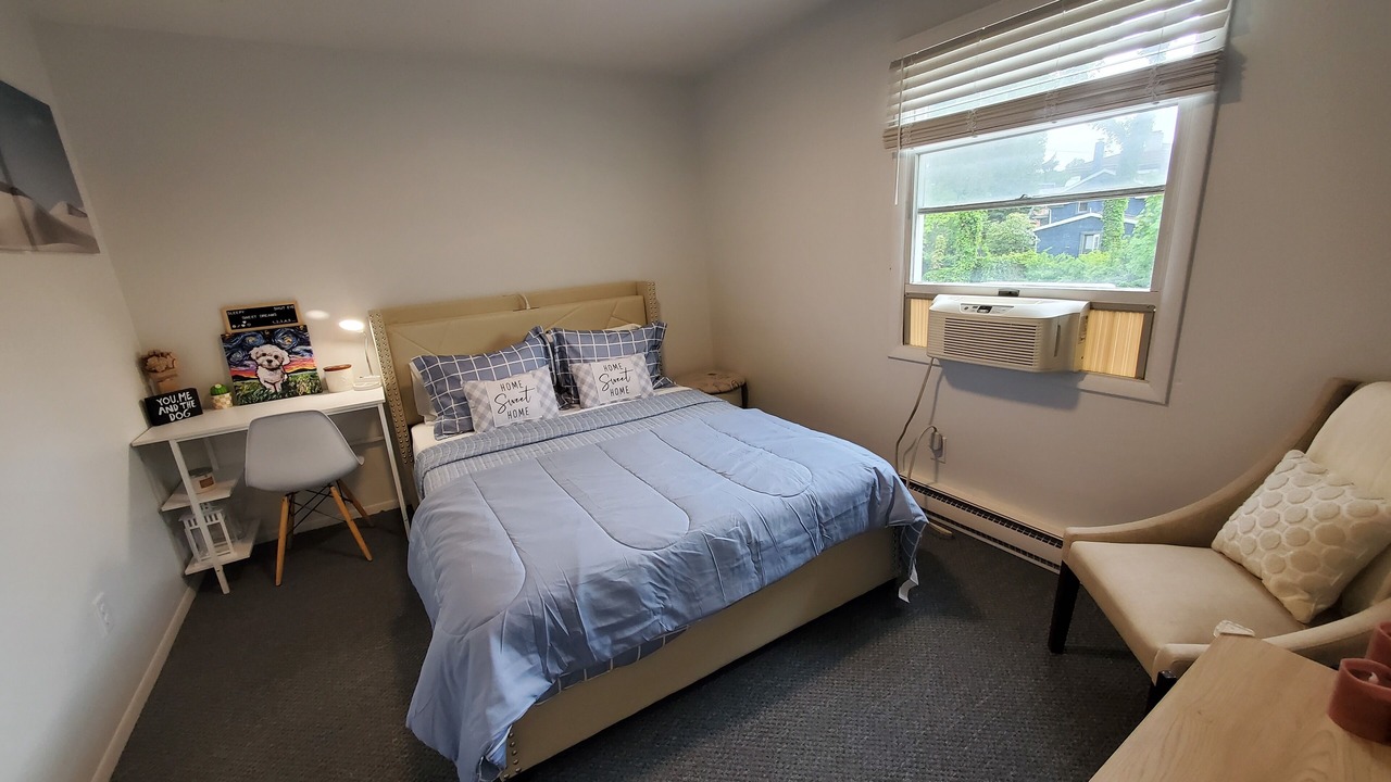 Photo of Bedroom in Girard