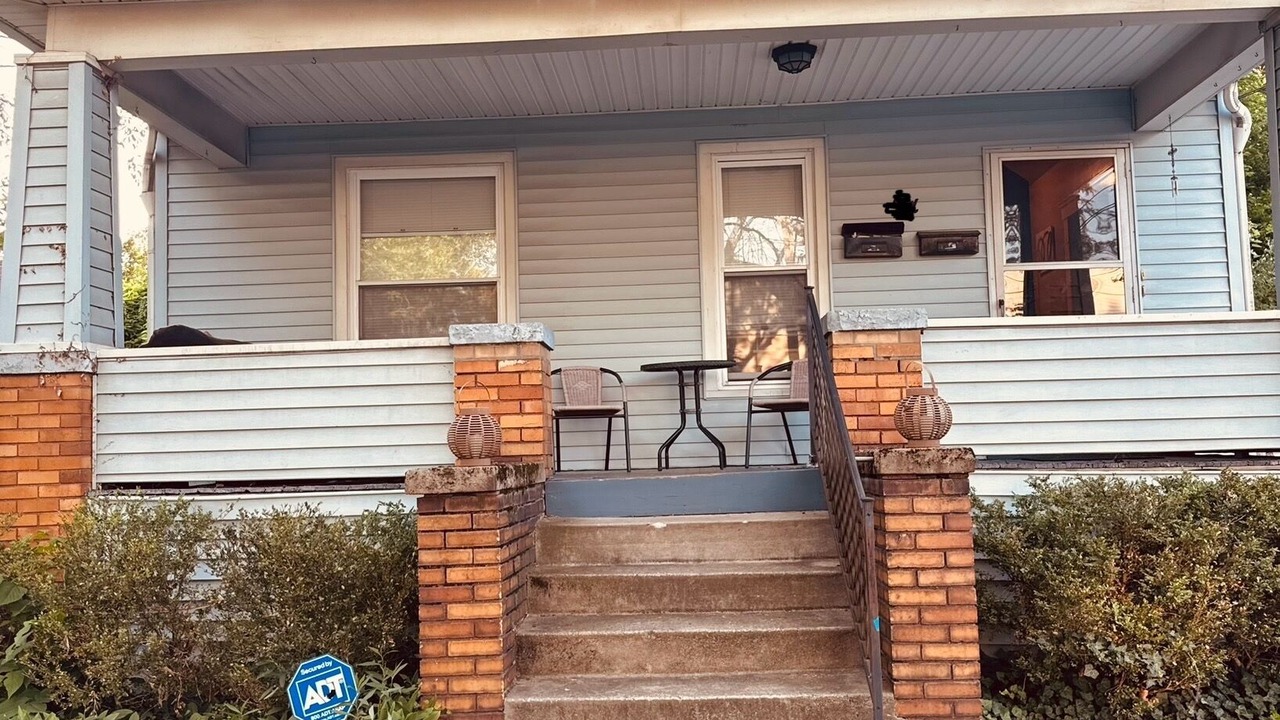 Photo of Outdoor in Highland Square