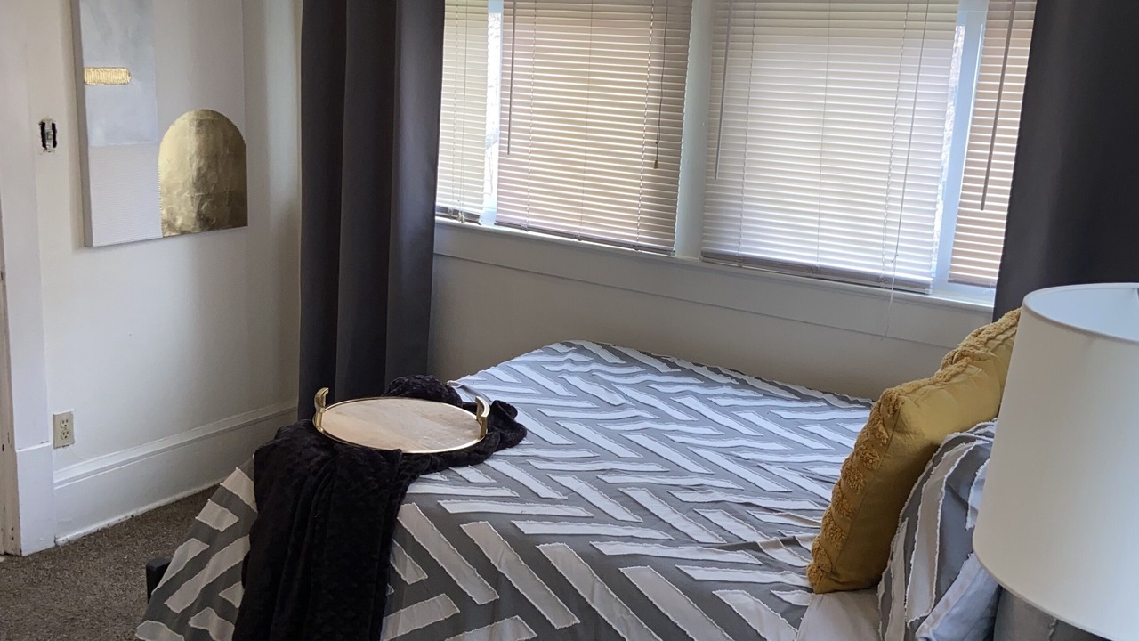 Photo of Bedroom in Highland Square