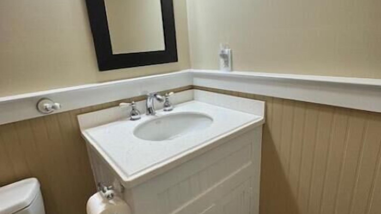 Photo of Bathroom in Normandy Beach