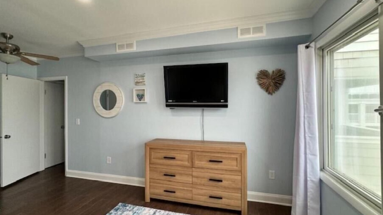 Photo of Bedroom in Normandy Beach