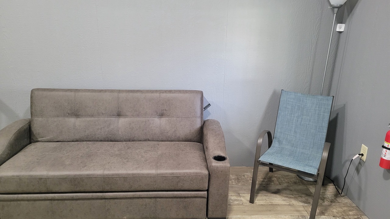 Photo of Livingroom in Edgewood