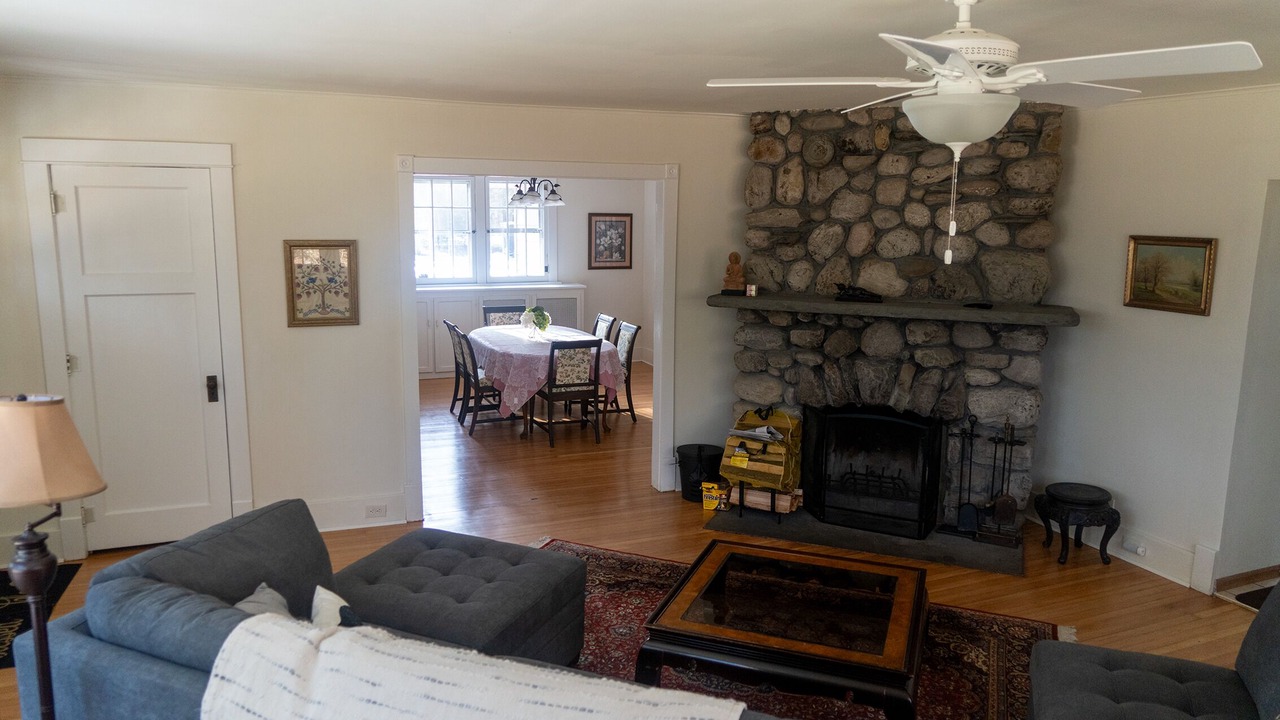 Photo of Livingroom in Milford