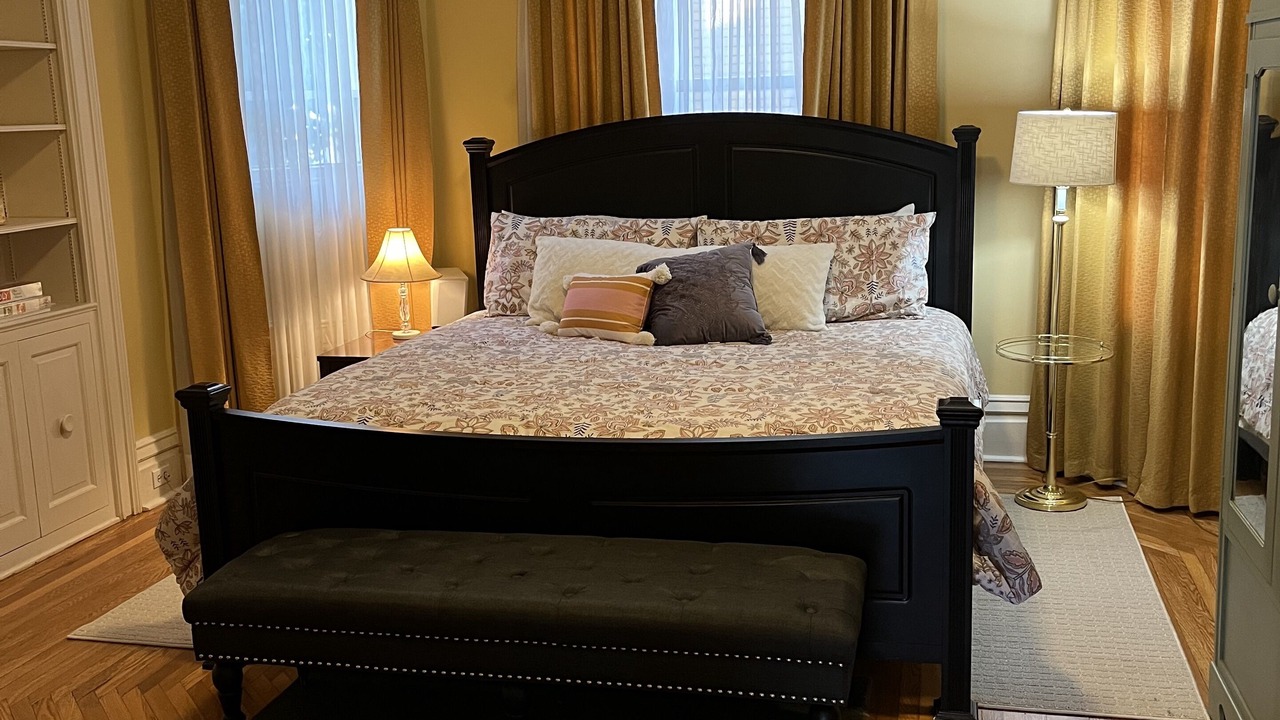 Photo of Bedroom in Butler