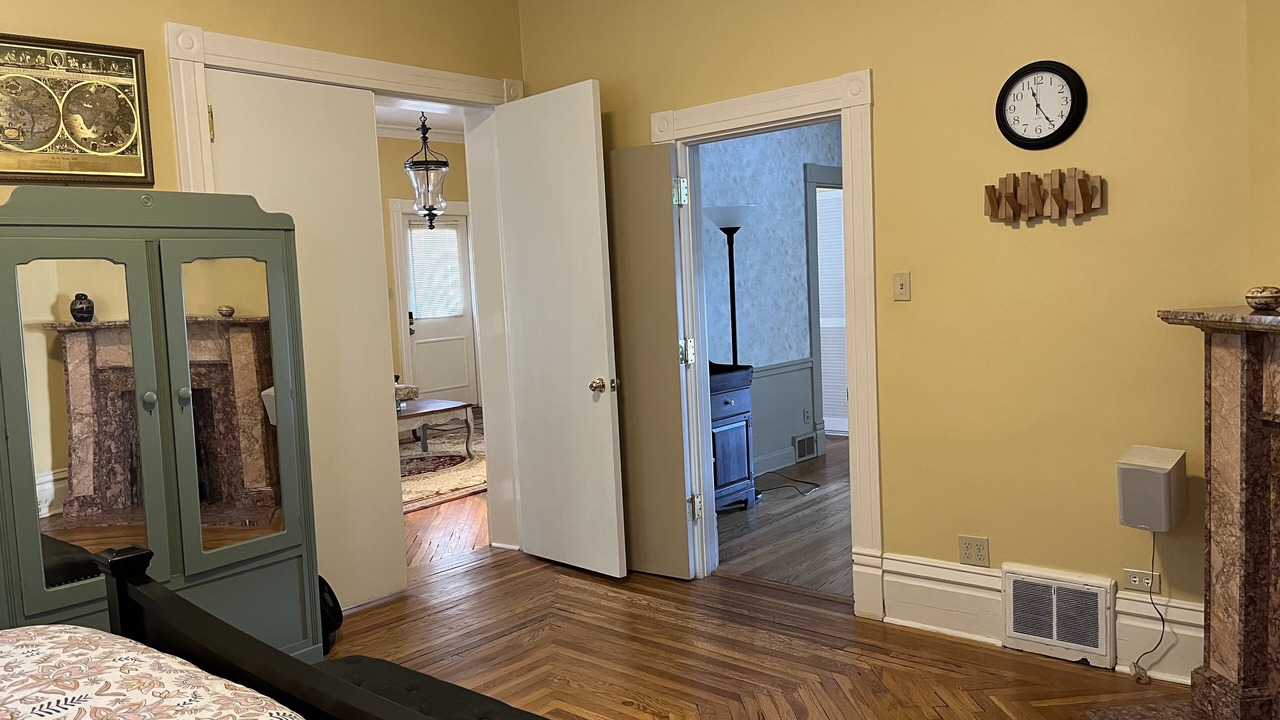 Photo of Bedroom in Butler