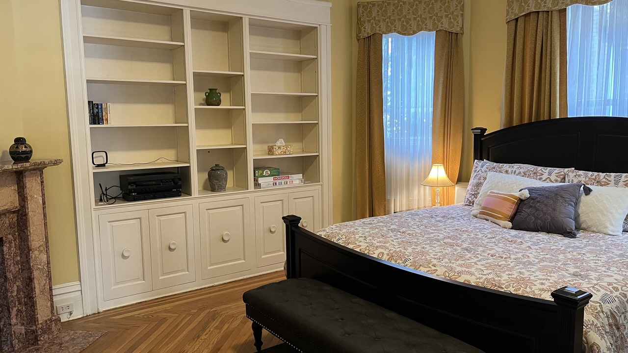 Photo of Bedroom in Butler