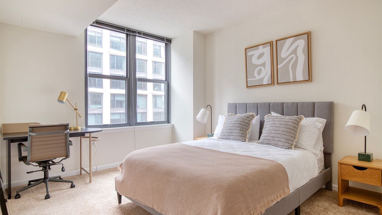Photo of Bedroom in Navy Yard
