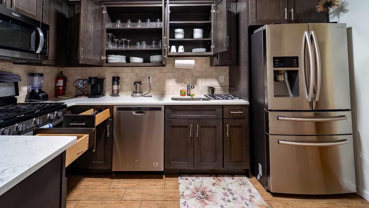 Photo of Kitchen in Elizabeth