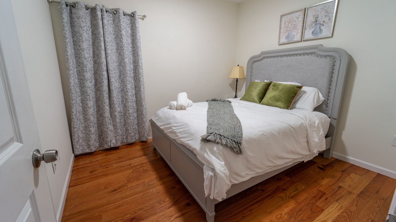 Photo of Bedroom in Elizabeth