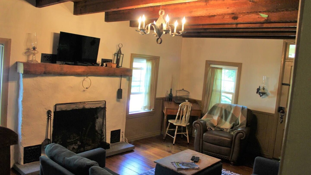 Photo of Livingroom in Wagontown