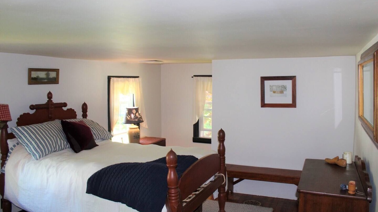 Photo of Bedroom in Wagontown