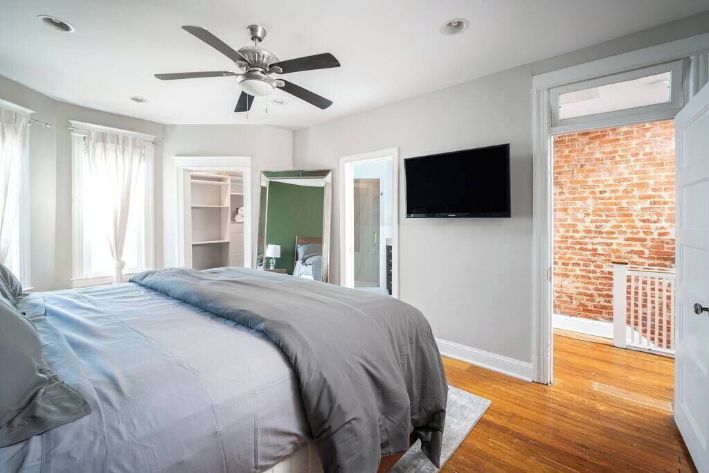 Photo of Bedroom in Near Northeast