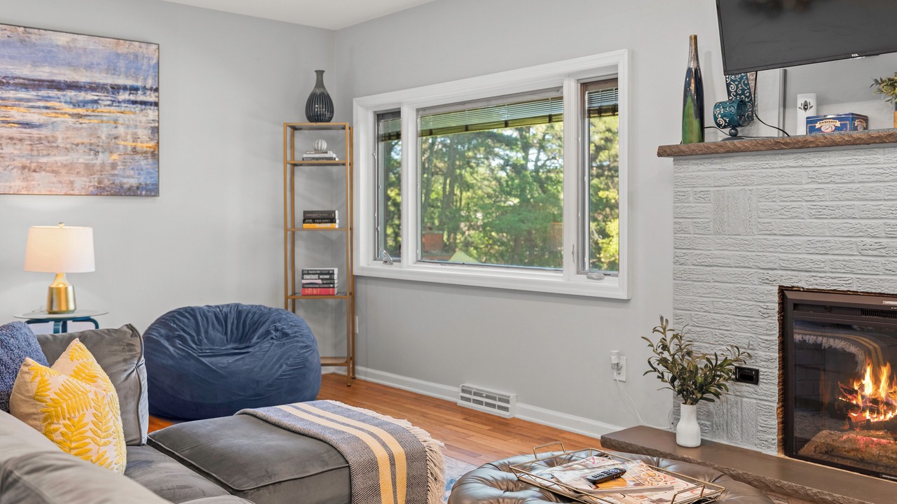 Photo of Livingroom in Long Pond