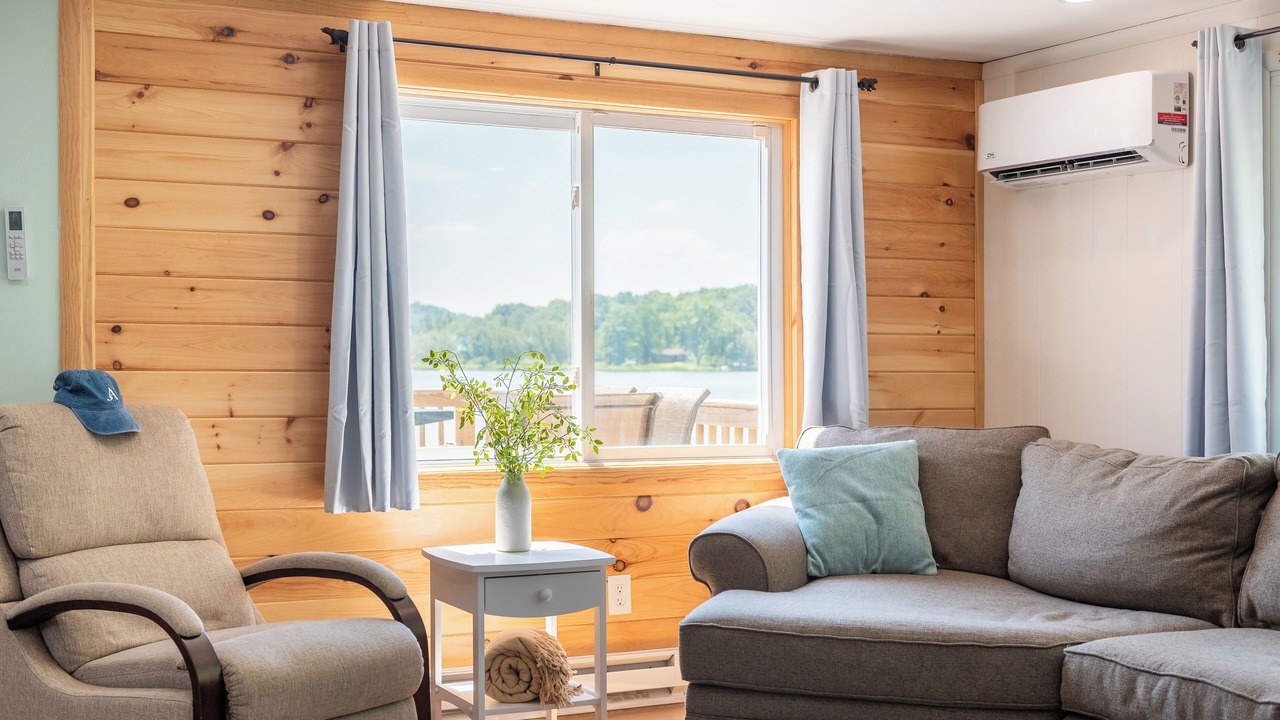 Photo of Livingroom in Pocono Lake