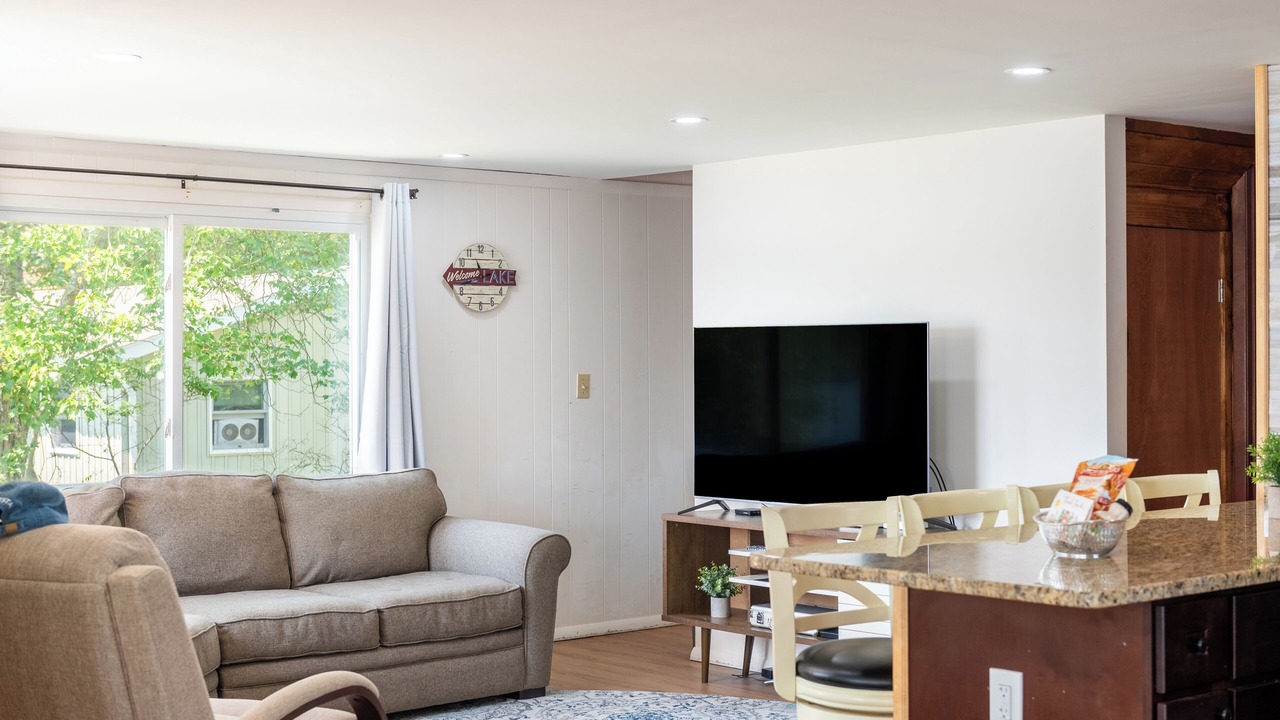 Photo of Livingroom in Pocono Lake