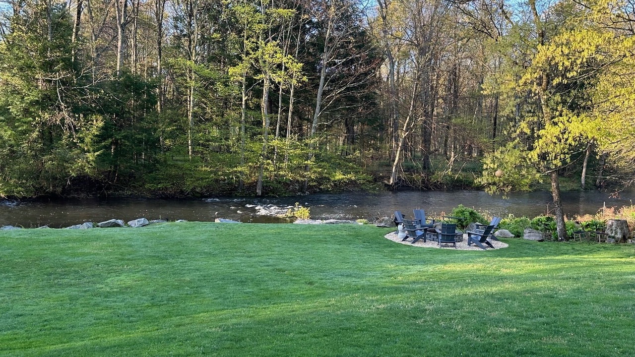 Photo of Outdoor in Weston