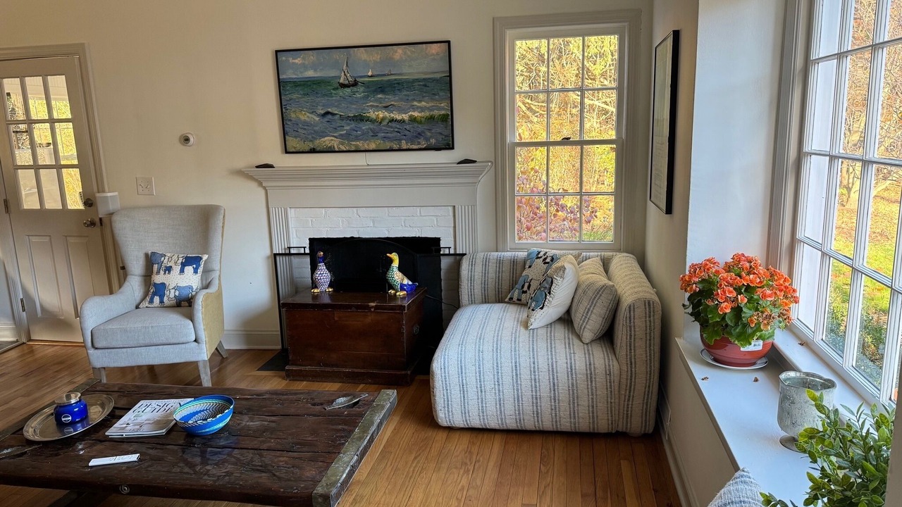 Photo of Livingroom in Weston