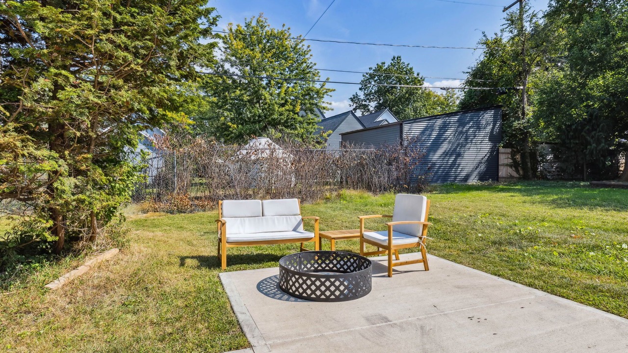 Photo of Patio Balcony in Detroit - Shoreway