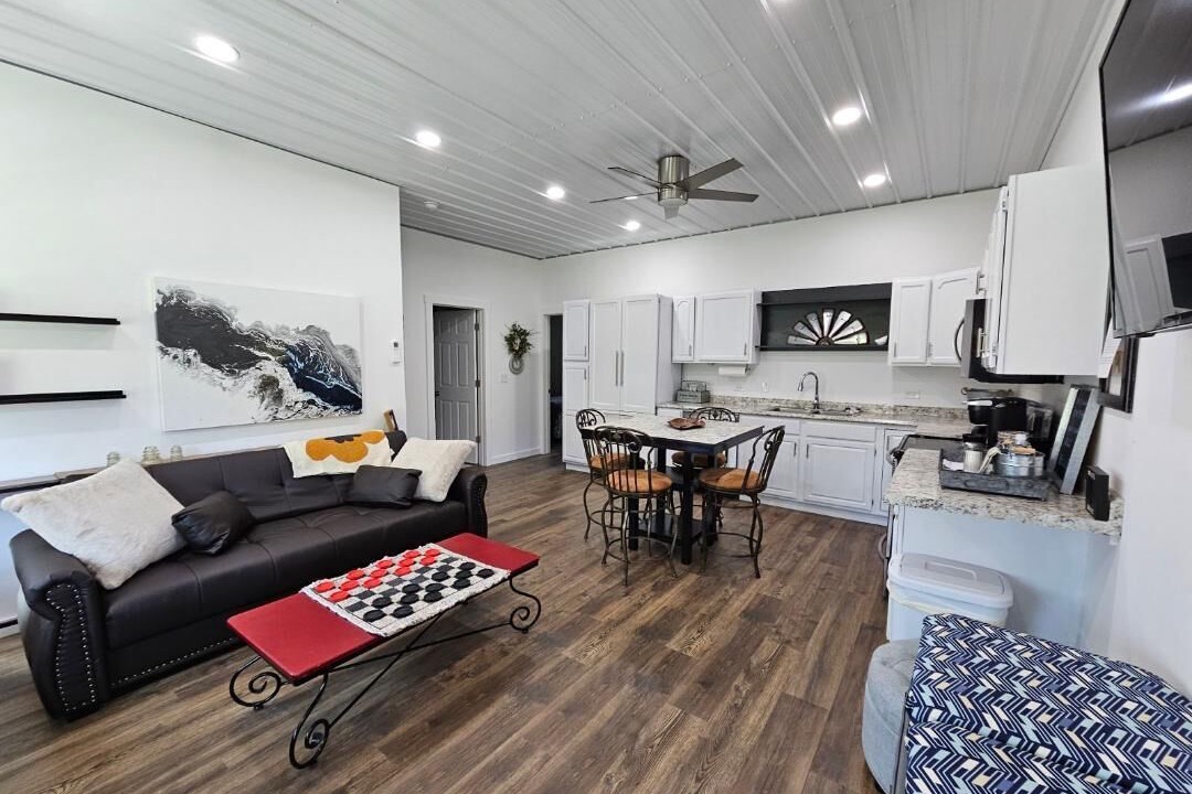 Photo of Livingroom in Morrow