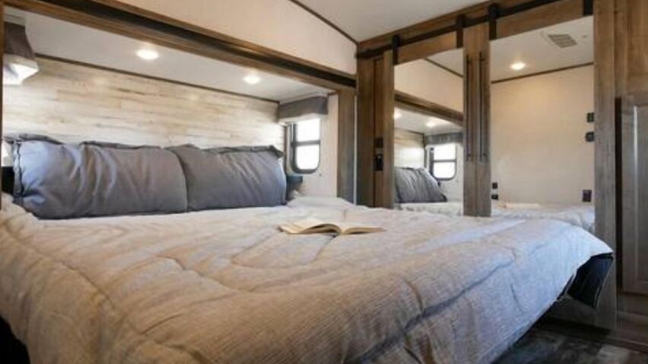 Photo of Bedroom in Spring Dale