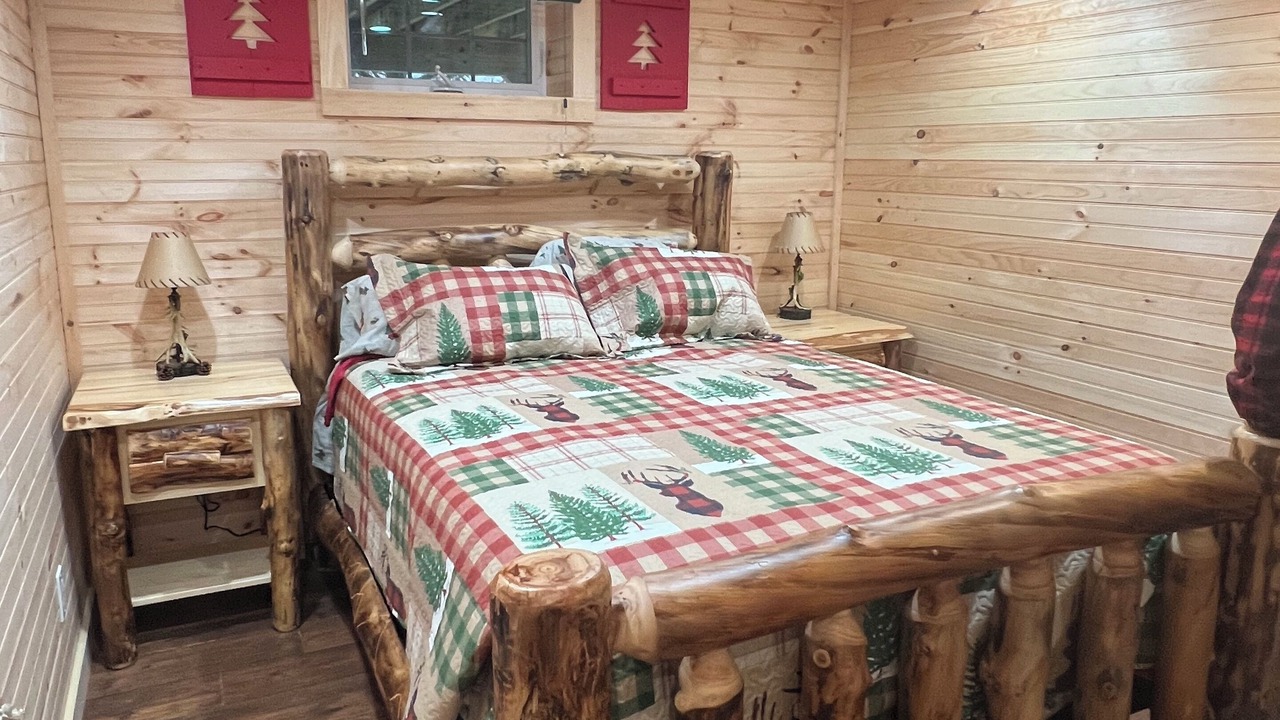Photo of Bedroom in Roscoe