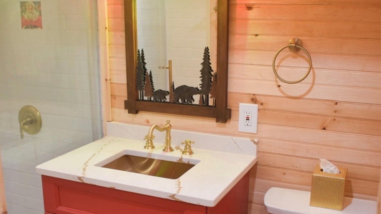 Photo of Bathroom in Roscoe