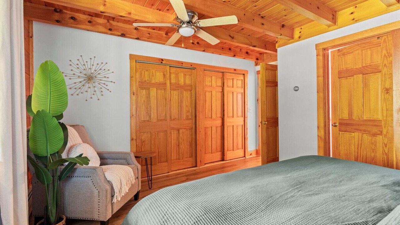 Photo of Bedroom in Mattawana
