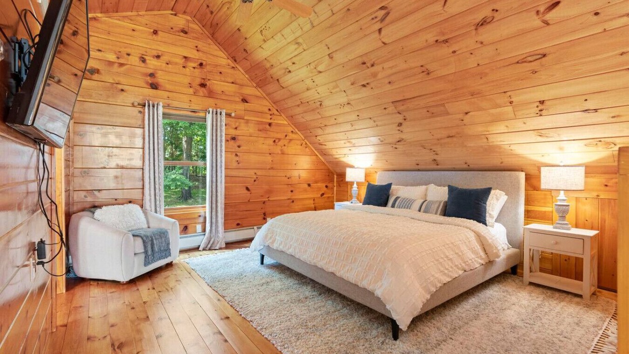Photo of Bedroom in Mattawana