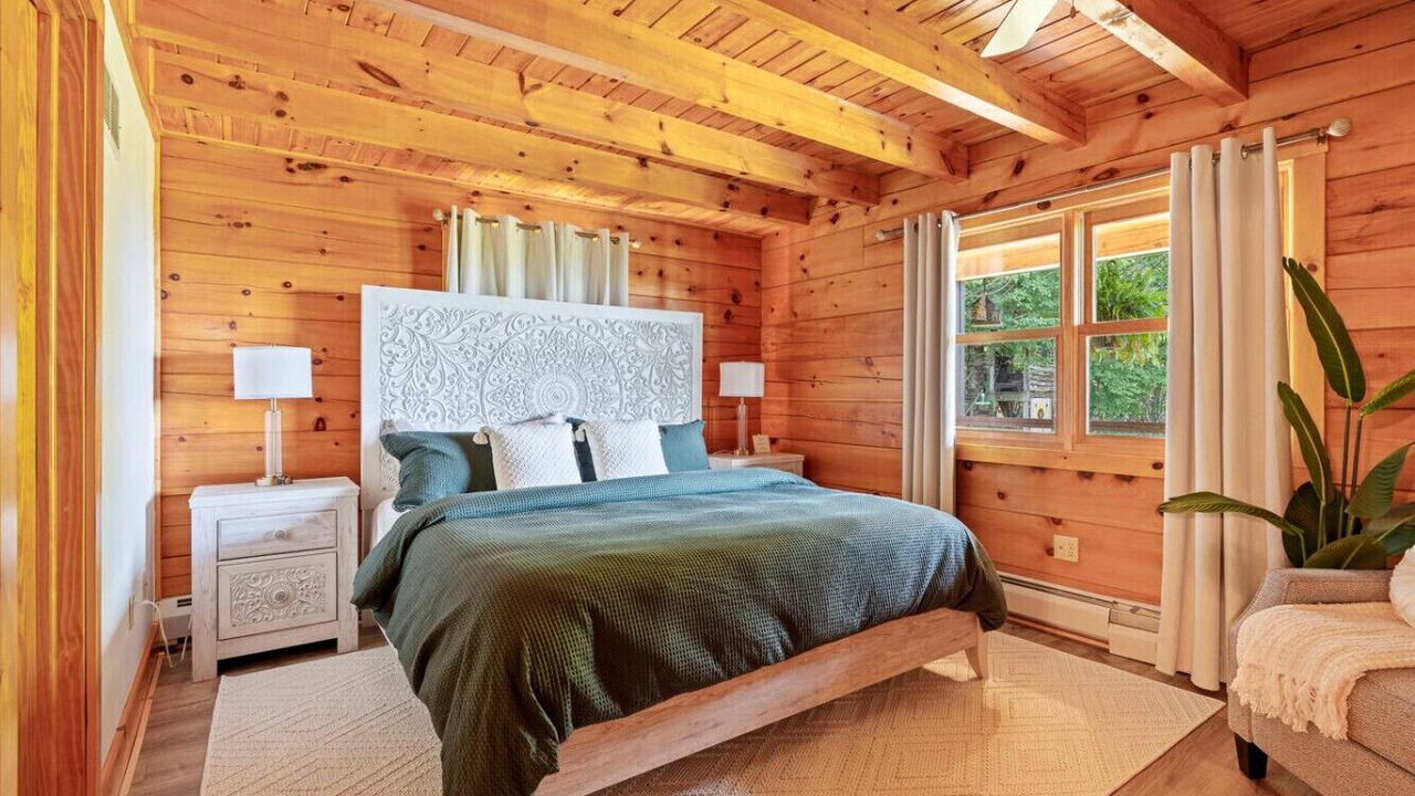Photo of Bedroom in Mattawana