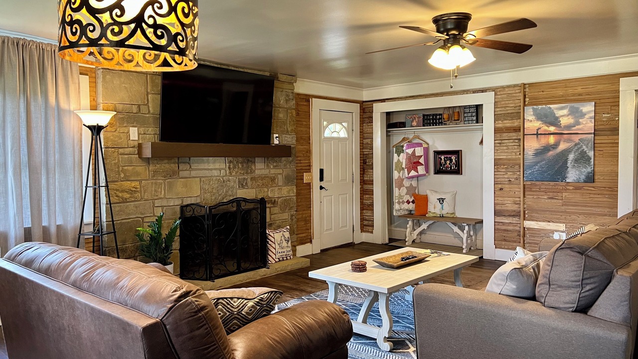 Photo of Livingroom in Russellville