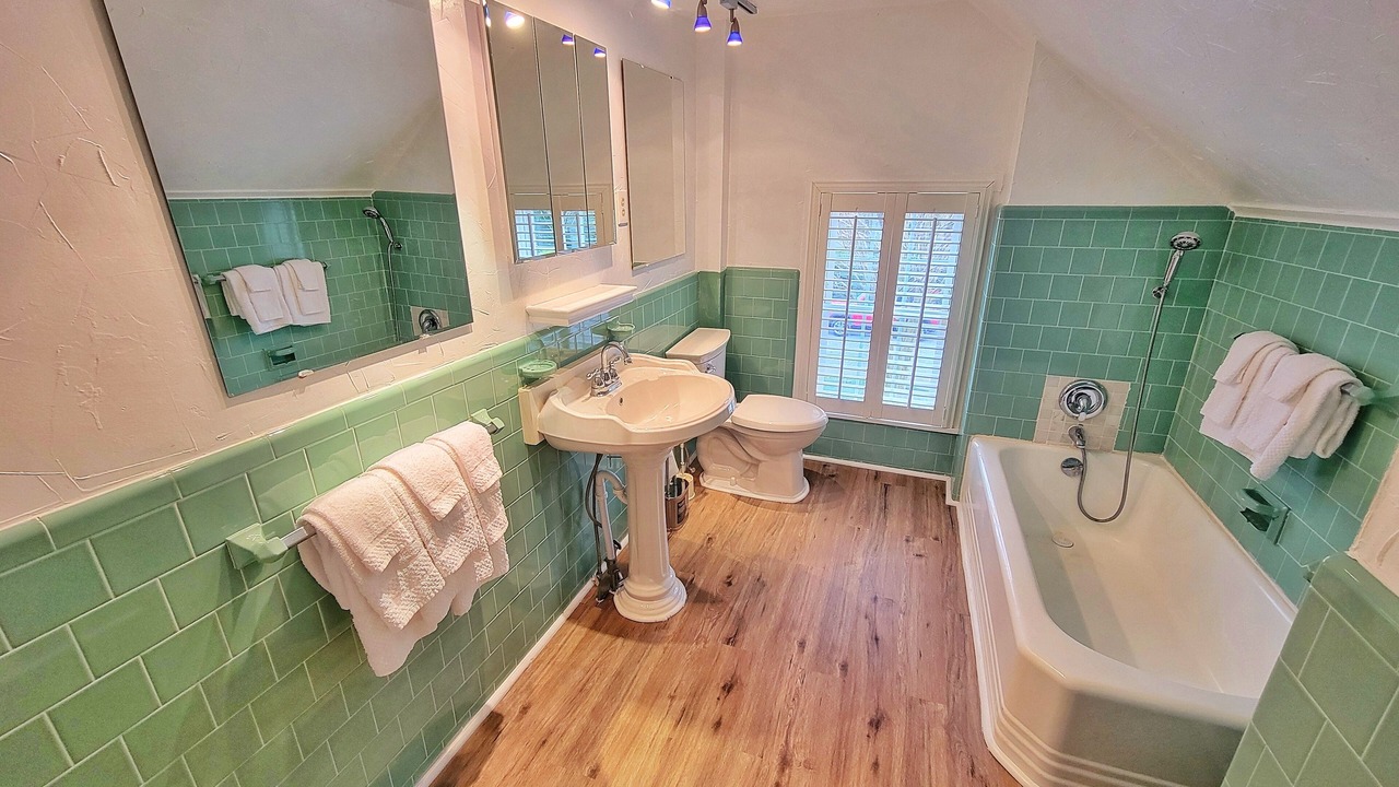 Photo of Bathroom in Swainton