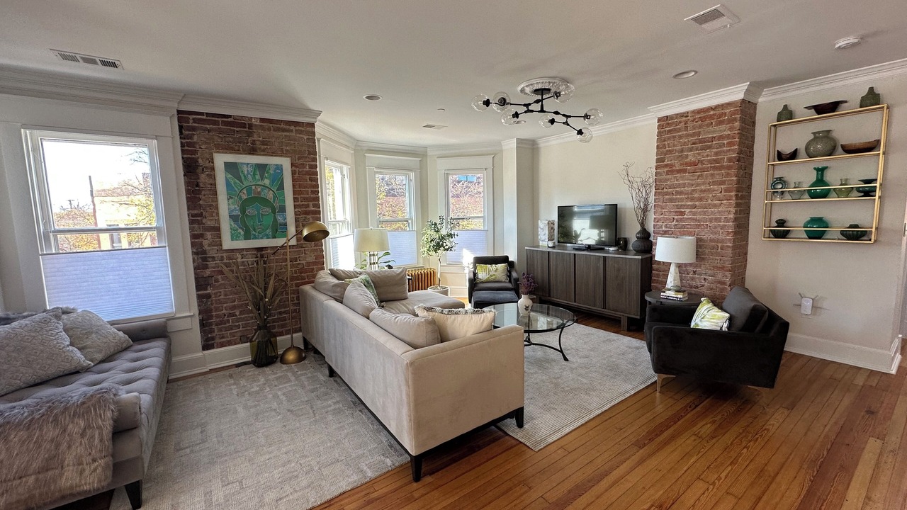 Photo of Livingroom in Old Town West