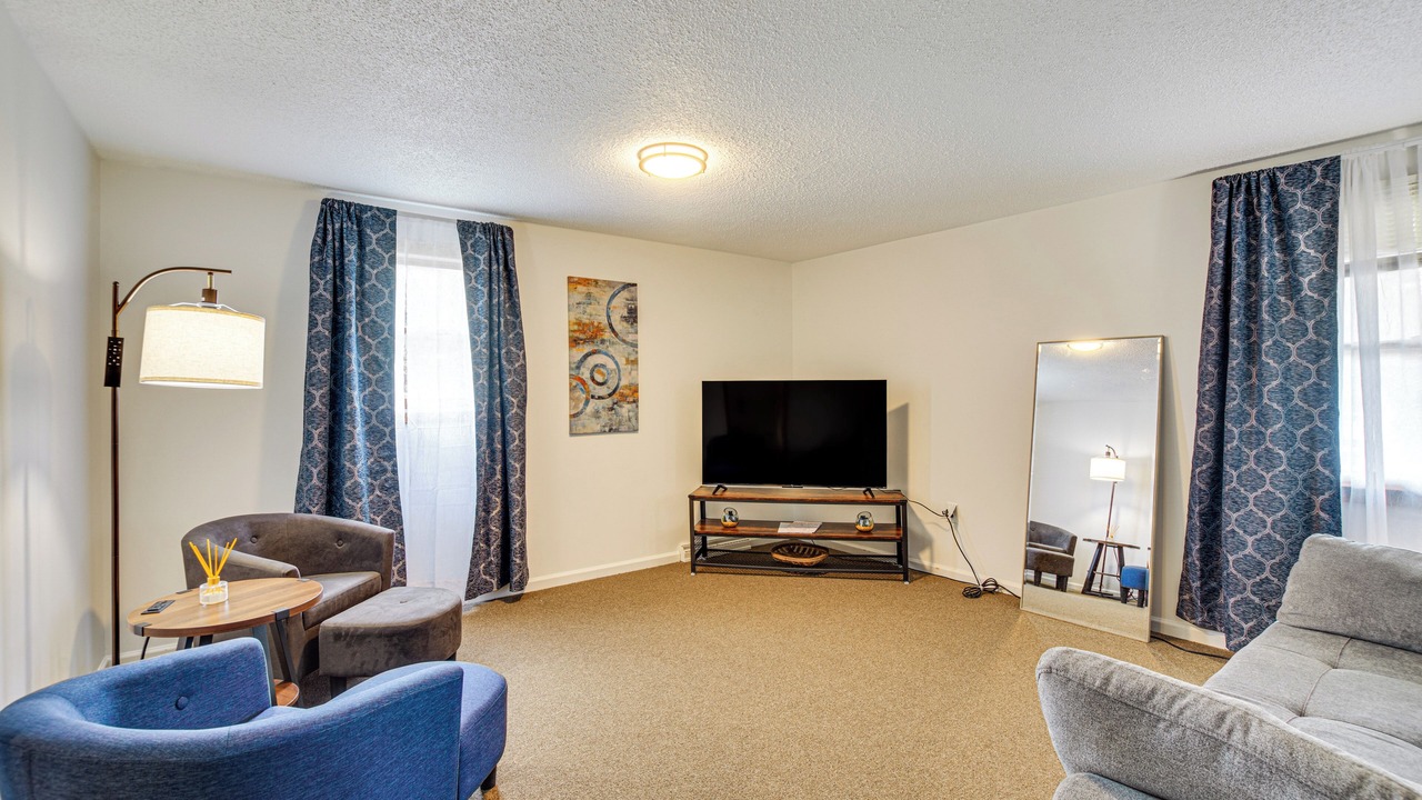 Photo of Bedroom in Hyde