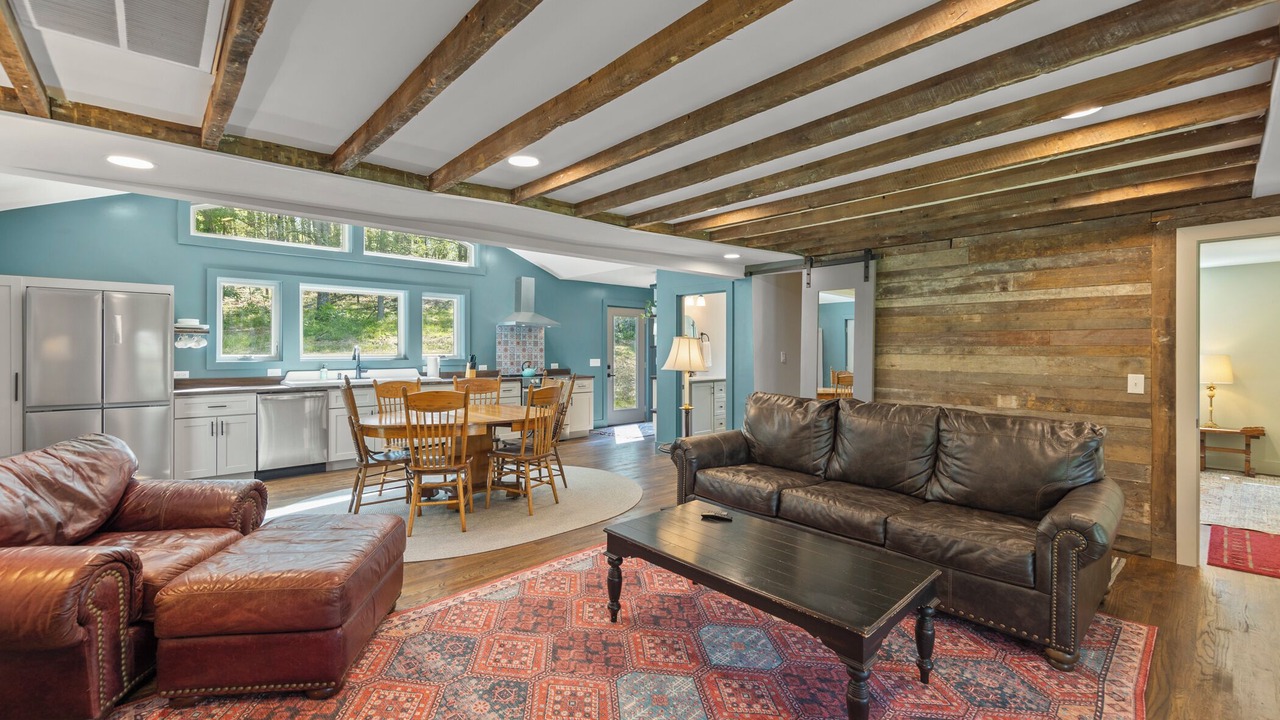 Photo of Livingroom in Maurertown