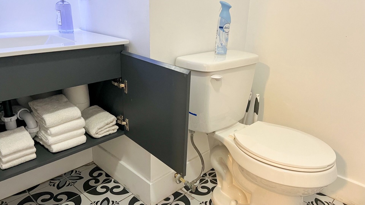 Photo of Bathroom in Elizabeth