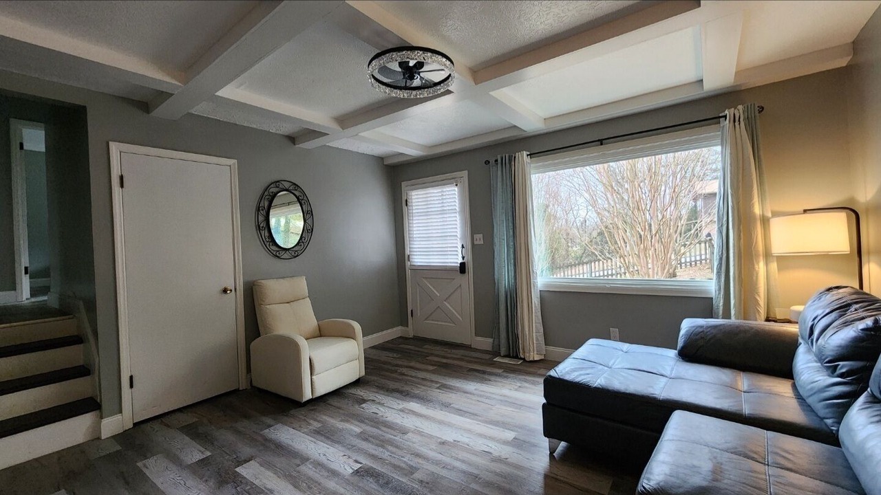 Photo of Livingroom in Knoxville