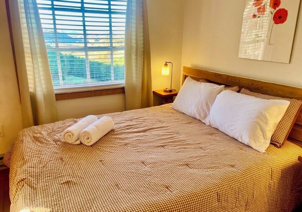 Photo of Bedroom in Monterey